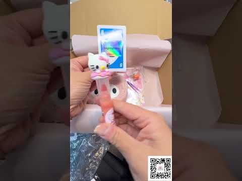 Packing a Mini-5 gift box.
